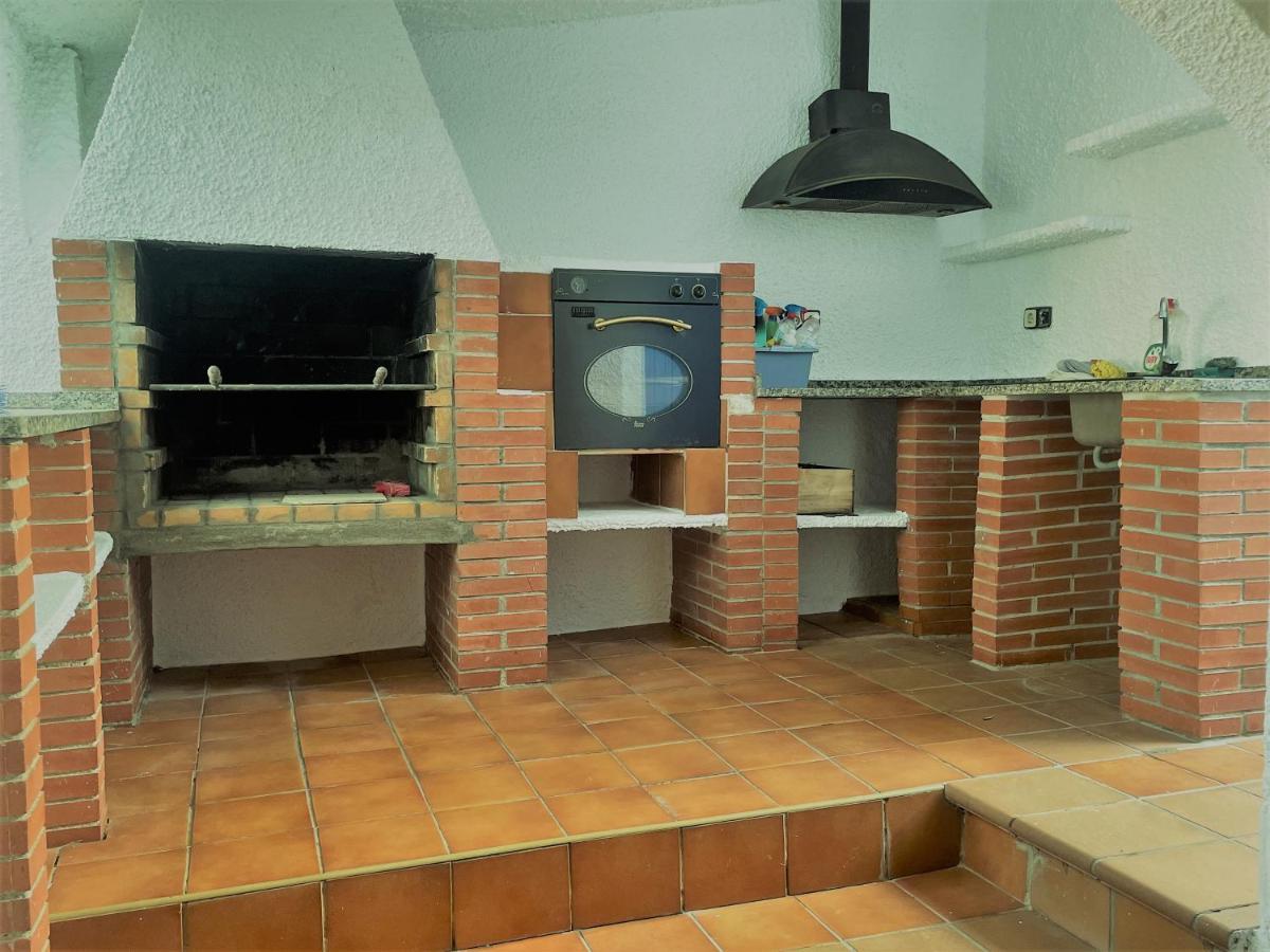 Casa Independiente Con Piscina A 2 Km. De La Playa Segur de Calafell Exterior foto